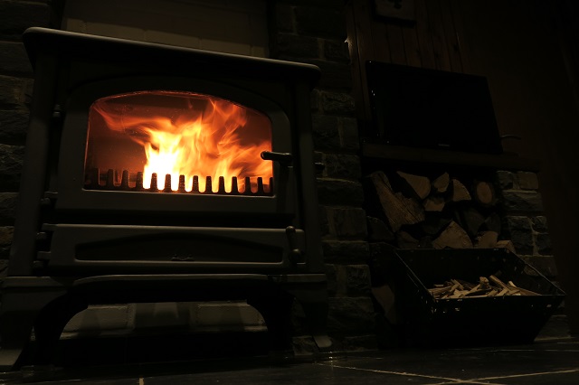 Josiane et Jean-Pierre vous accueillent au Gîte Chalet d'Awenne