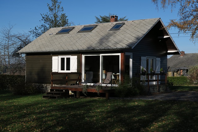 Josiane et Jean-Pierre vous accueillent au Gîte Chalet d'Awenne